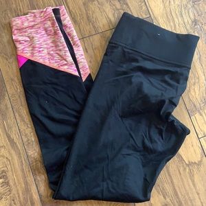Victoria’s Secret Pink leggings